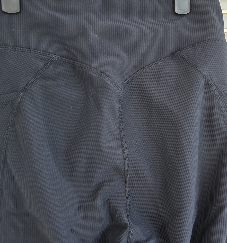 Black Crossover Ribbed Leggings With Pockets​ - Picture 6 of 7